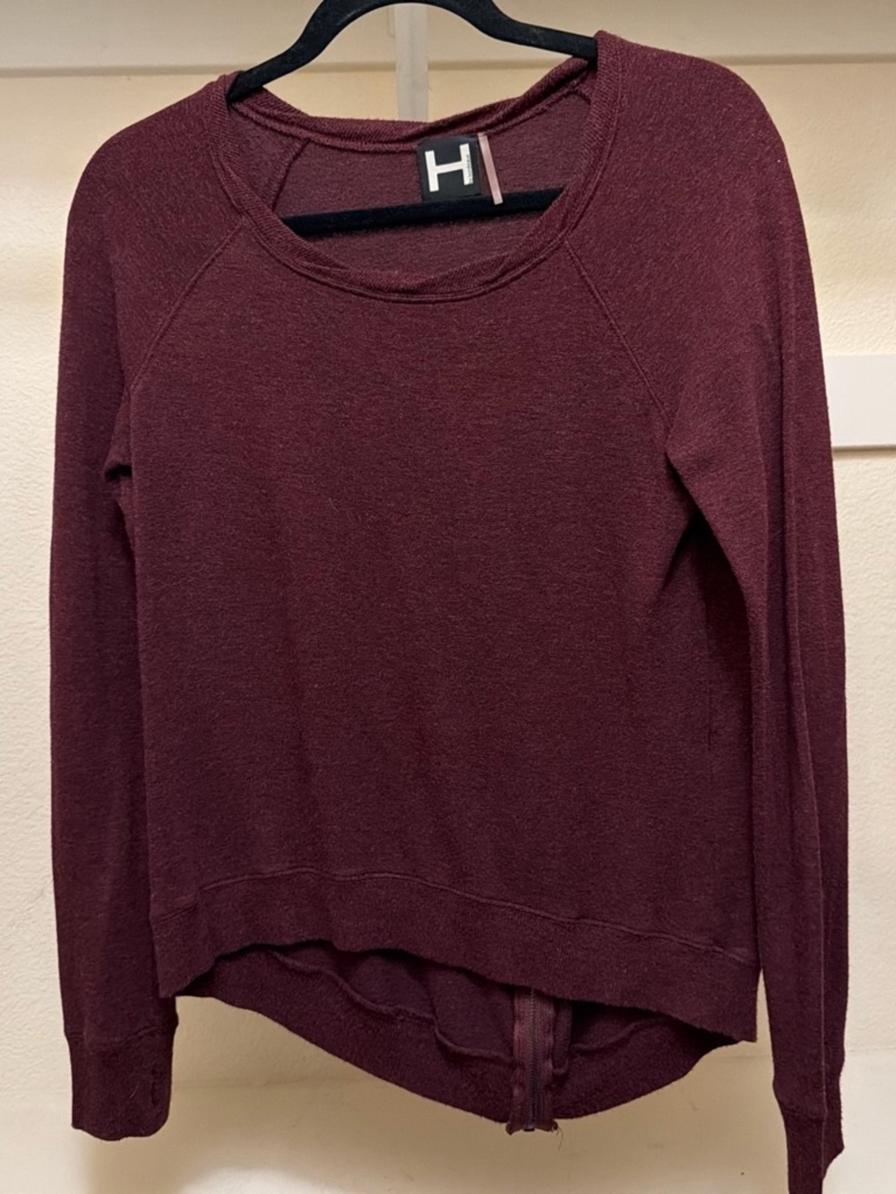 H by Bordeaux Long Sleeve Pullover Women Size 2 Burgundy Red Back Zip